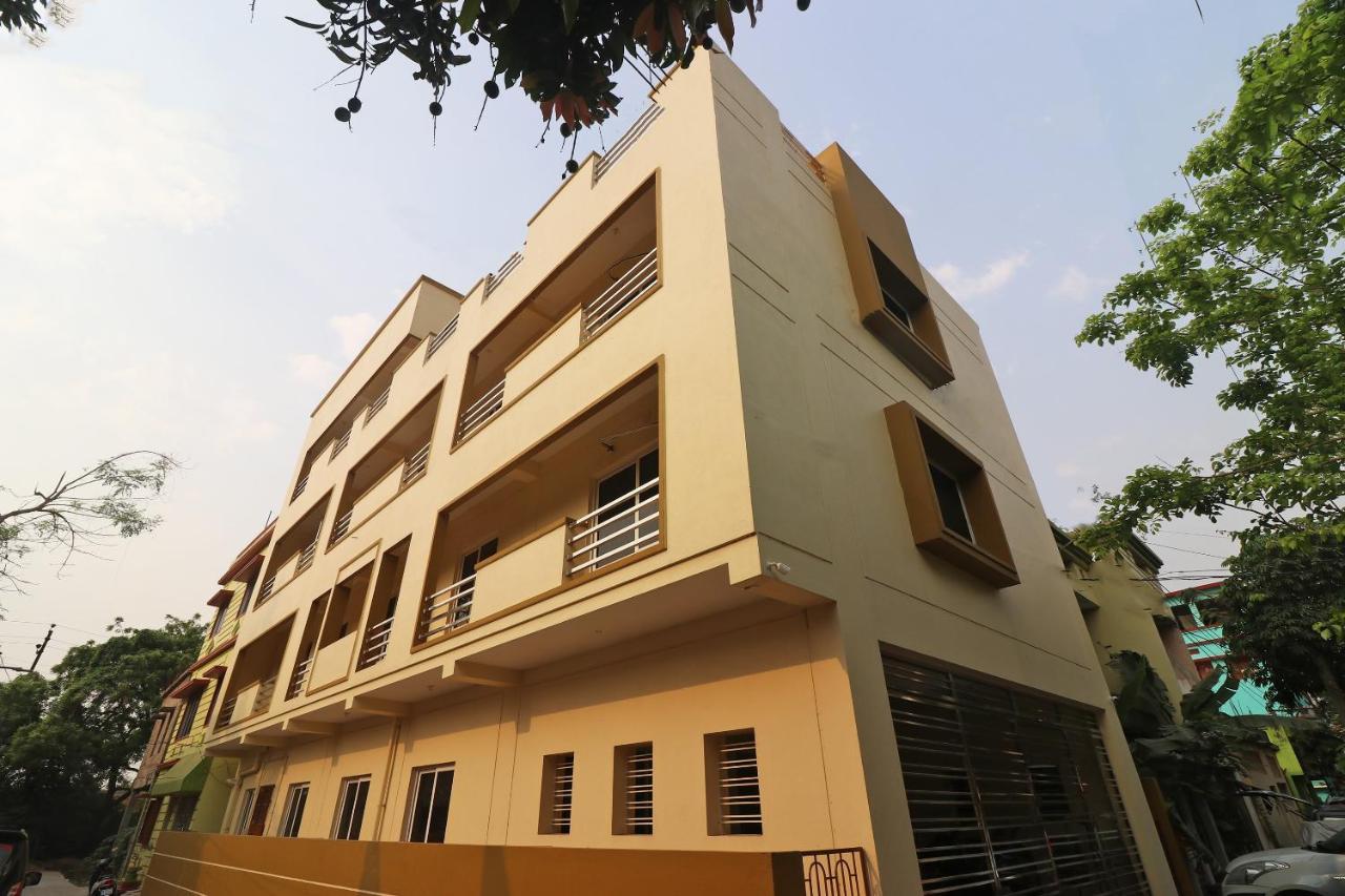 Oyo Hotel Ayush Palace Каттак Экстерьер фото